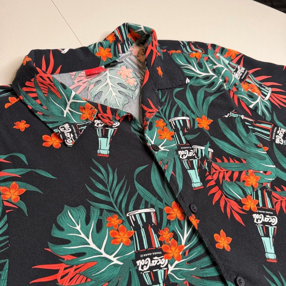 Coca-Cola Mens Large Tropical Aloha Shirt Black Rayon Floral Soda Bottle